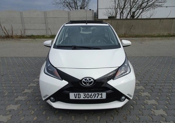 Toyota Aygo cena 32700 przebieg: 34900, rok produkcji 2015 z Ropczyce małe 154